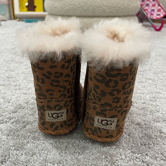 Baby Cassie Leopard Ugg Boots - Picture 3 of 6